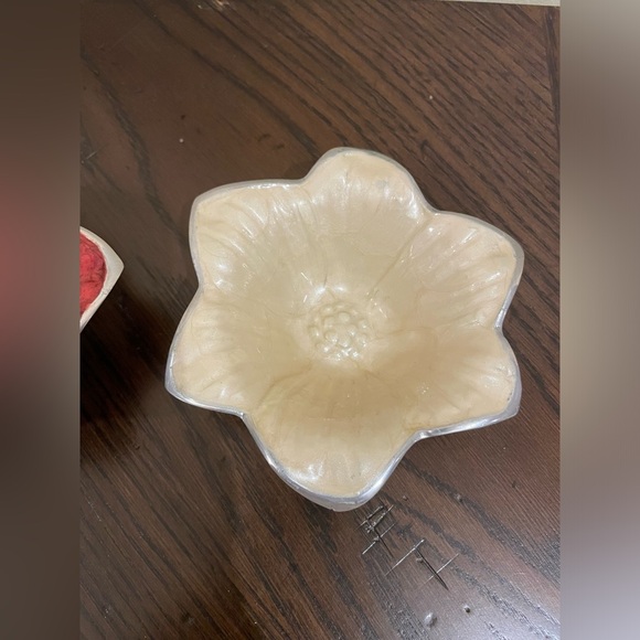 Set of 2 Julia Knight Lily Bowls - Picture 4 of 7